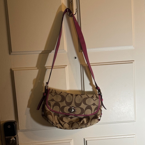 Coach monogram Stylish Tan and Pink Designer Shoulder Bag - Picture 1 of 1